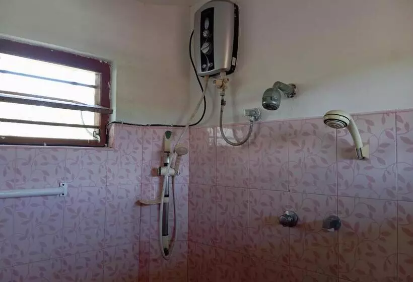 پانسیون Randi Villa