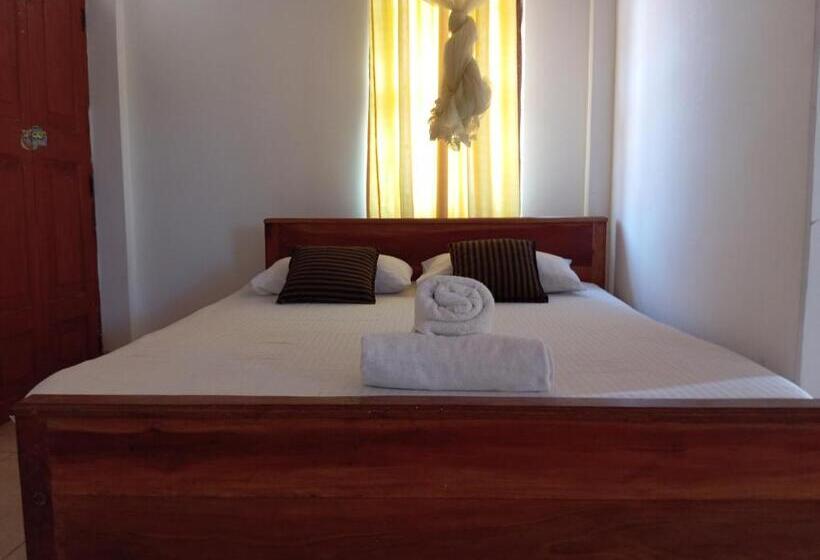 پانسیون Randi Villa