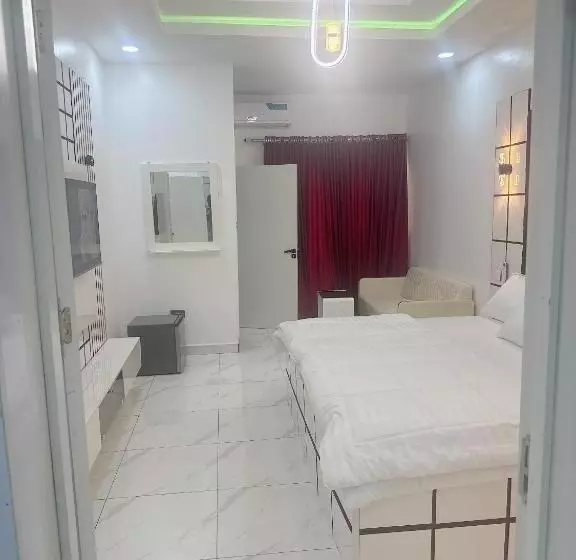 پانسیون Zizi Luxury Homes & Apartments House 4