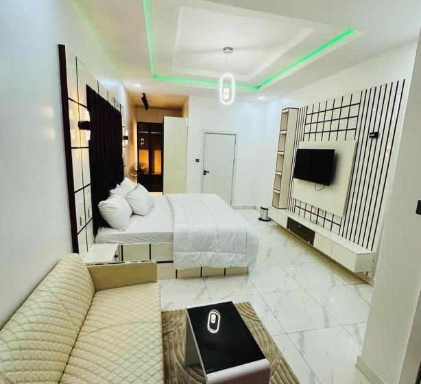 پانسیون Zizi Luxury Homes & Apartments House 4