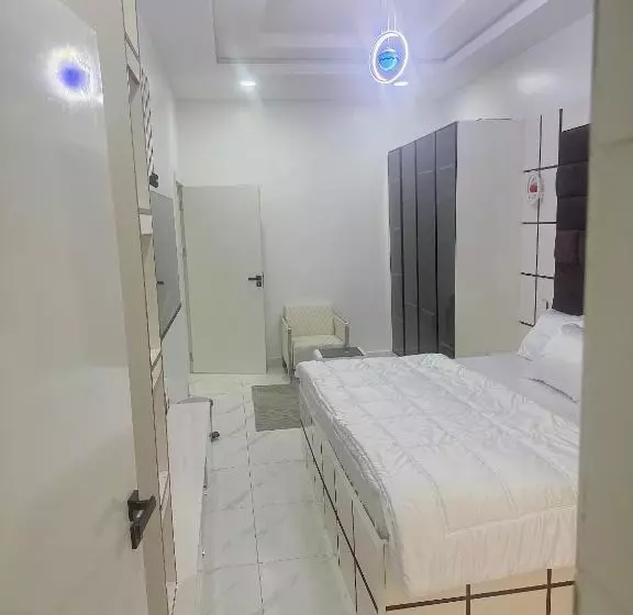 پانسیون Zizi Luxury Homes & Apartments House 4