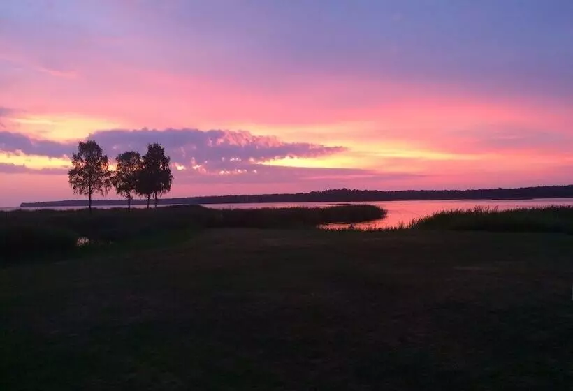Aamiaismajoitus (B&B) Pensionat Grankullavik