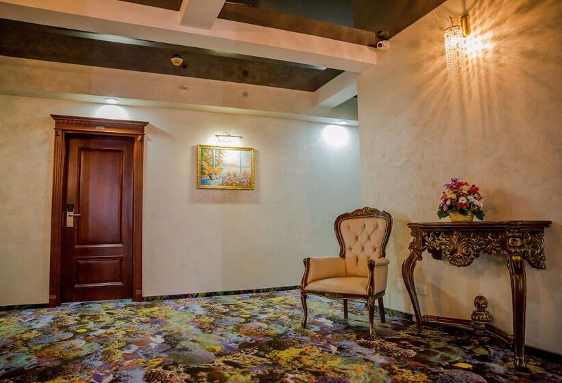 فندق Almar Luxury