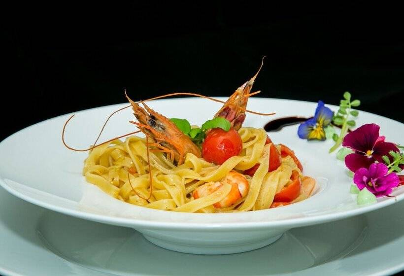 فندق Almar Luxury