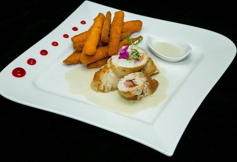 فندق Almar Luxury