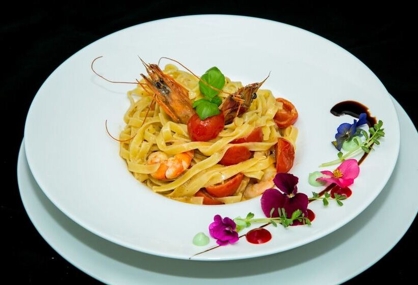 فندق Almar Luxury