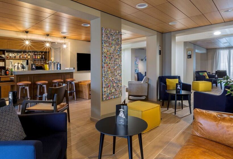 فندق Best Western La Porte Des Chateaux