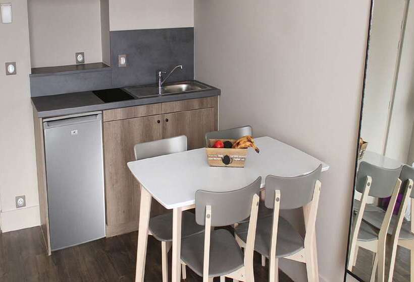 فندق Best Western La Porte Des Chateaux