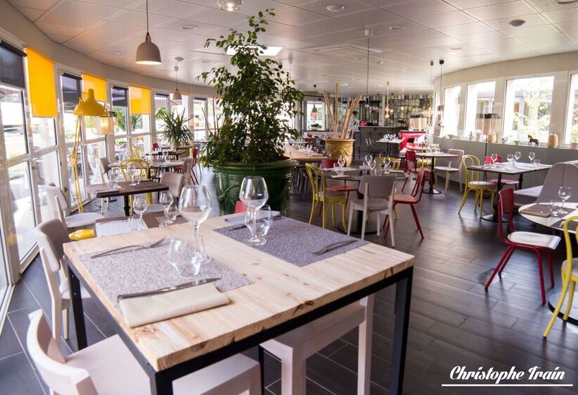 فندق Best Western La Porte Des Chateaux