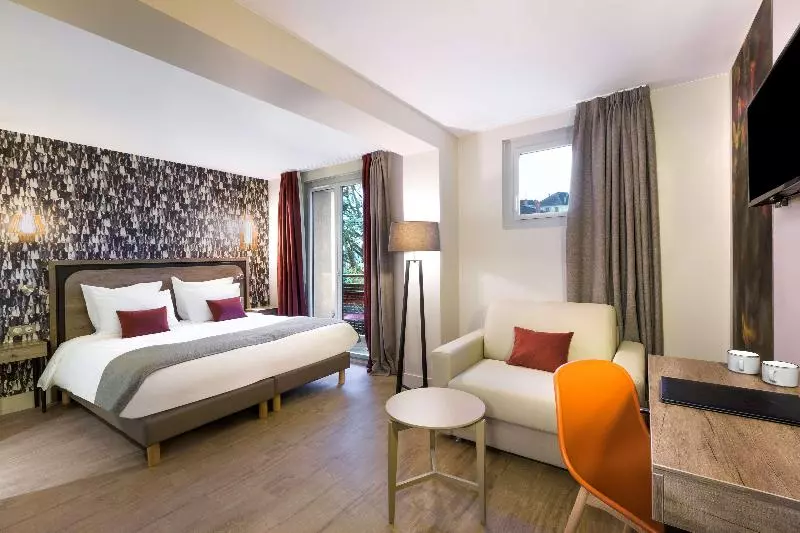 Hotelli Best Western La Porte Des Chateaux