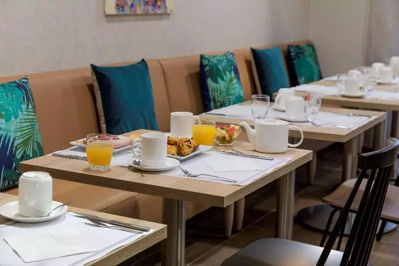 Hotelli Best Western La Porte Des Chateaux