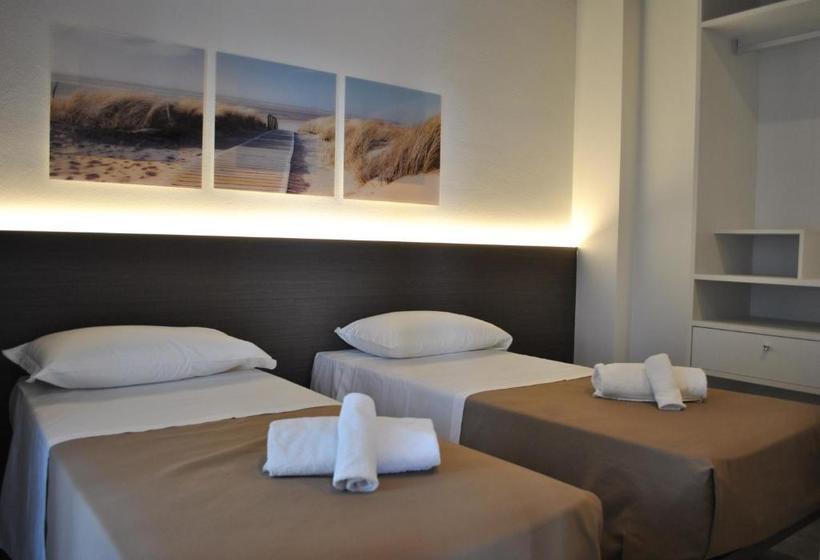 בית מלון כפרי Blank