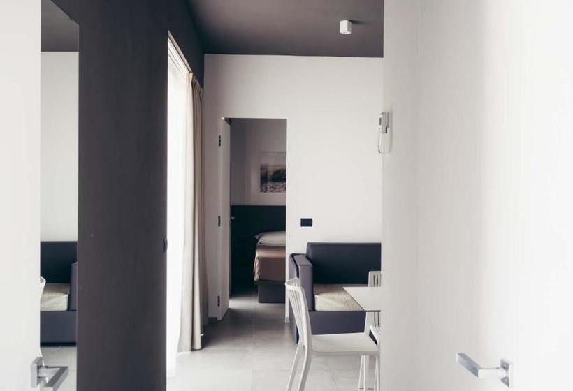 בית מלון כפרי Blank