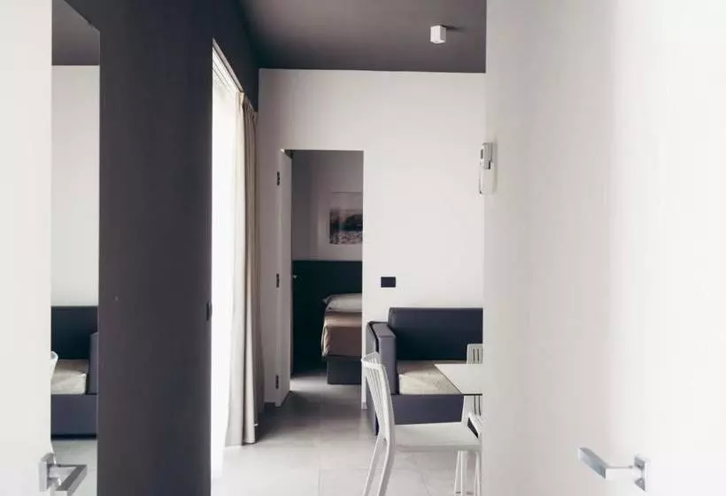 ホテル Blank