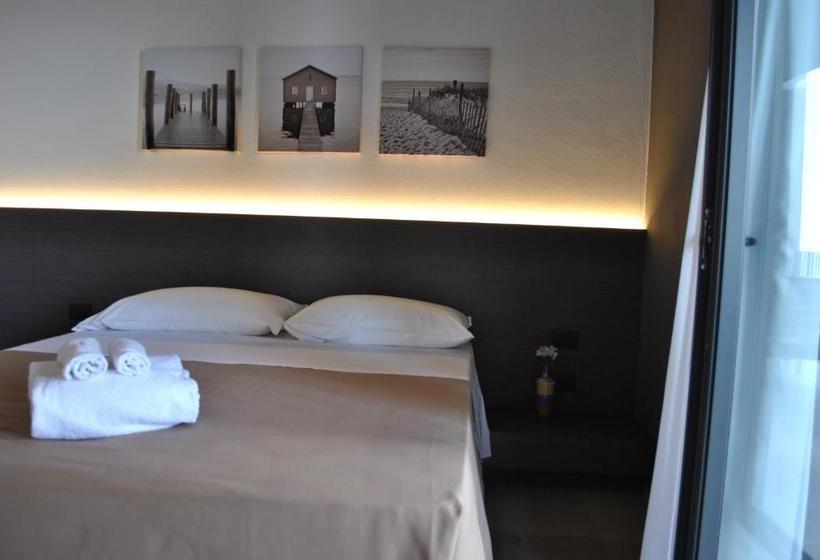 בית מלון כפרי Blank