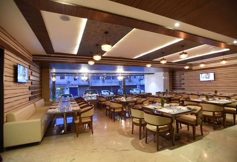 בית מלון כפרי Grand Rajputana