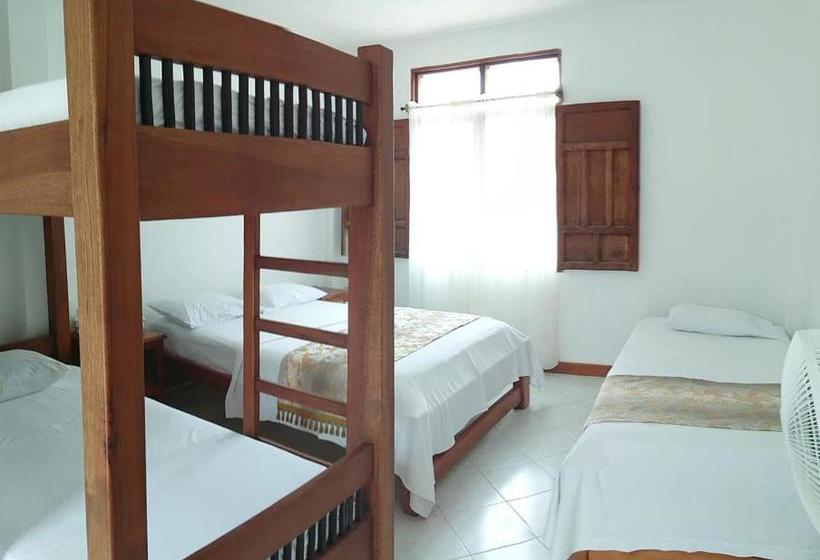 Hotel Oleajes Capurganá