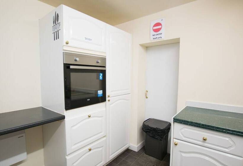 Отель The Abercorn