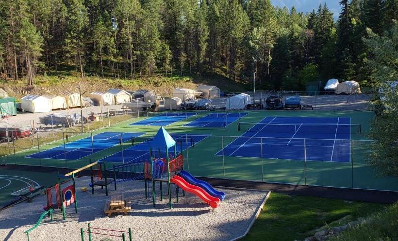 Akiskinook Lake Resort! 1 Bedroom Townhouse! Rent Monthly, Weekly, Private Entrance, Gas Bbq, Wi Fi