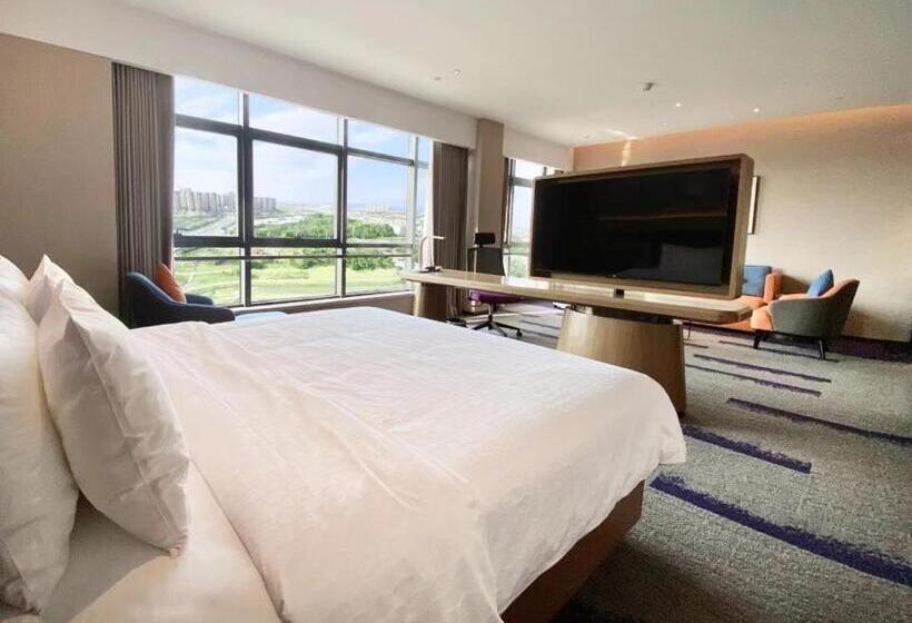 南宁兴宁希尔顿欢朋酒店