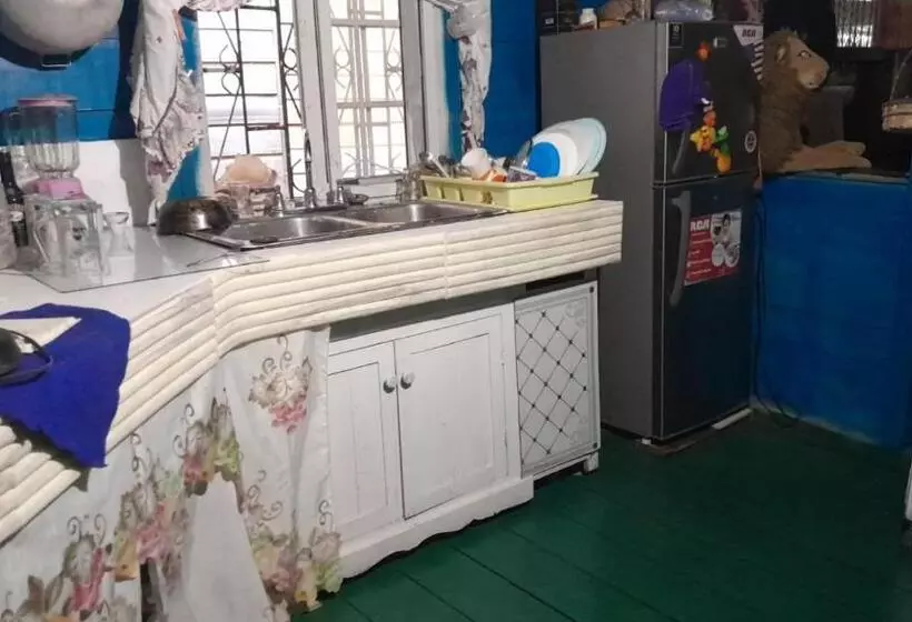 ユースホステル Hostal Cafe Axel