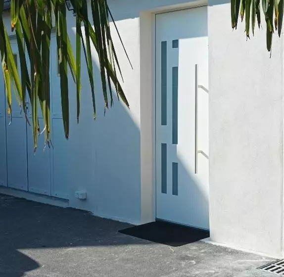 Aamiaismajoitus (B&B) L  Har & Lam