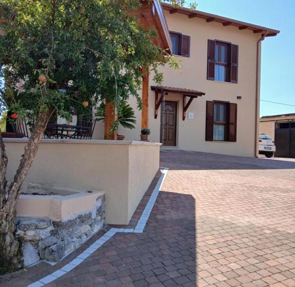 ベッドアンドブレックファースト La Rovazzola