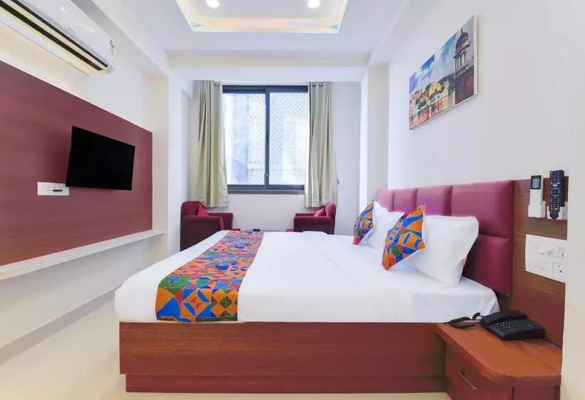Fabhotel Samrat Regency