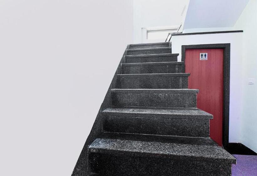 Fabhotel Samrat Regency