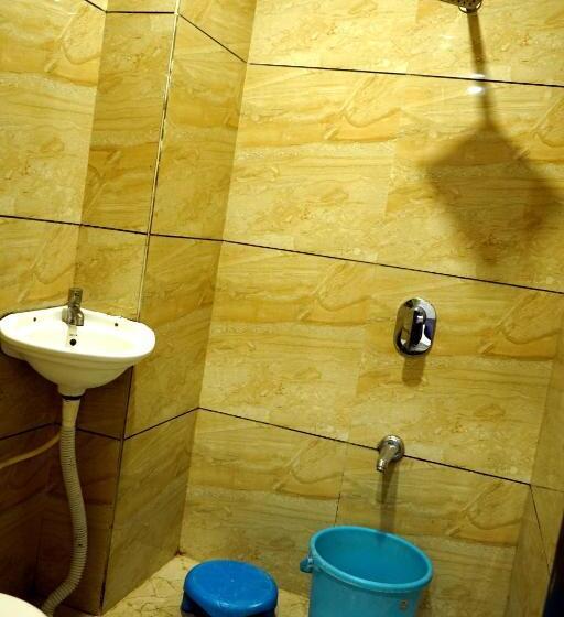 Hotel Bal Residency 120 Mt Golden Temple