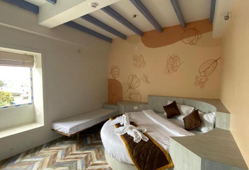 Отель La Papillon Maison