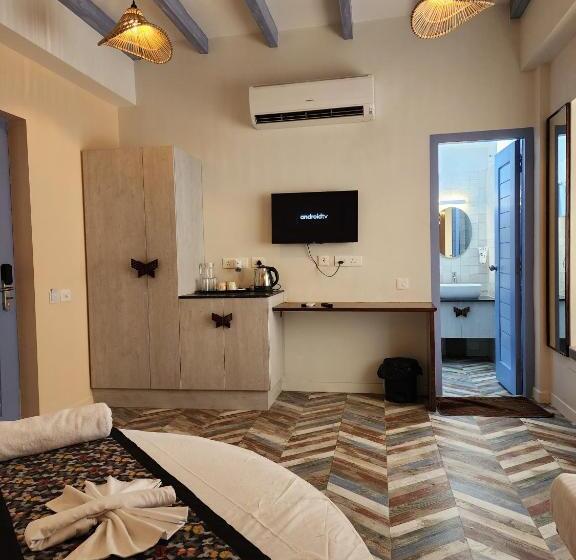 Отель La Papillon Maison