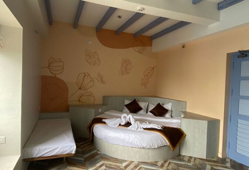 Отель La Papillon Maison