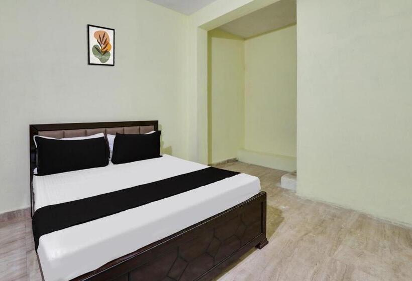 בית מלון כפרי Oyo Family Lodge