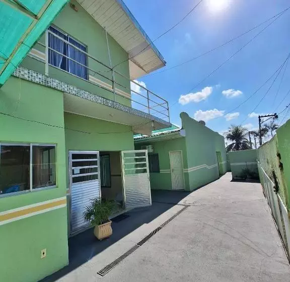 ホテル Pousada Imperial