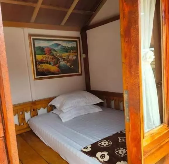 ペンション Guest House Della
