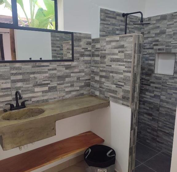 پانسیون La Table De Apoyo