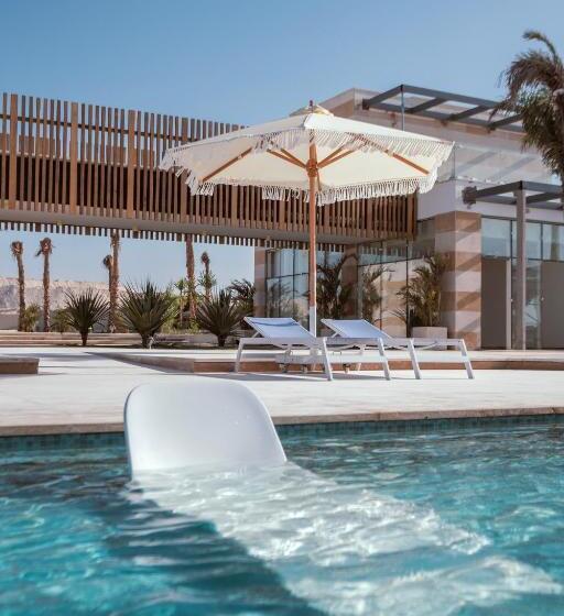 استراحتگاه Makai Cabanas Seashore By Hyde Park