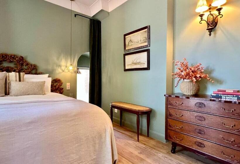 민박 Chateau Pascalette