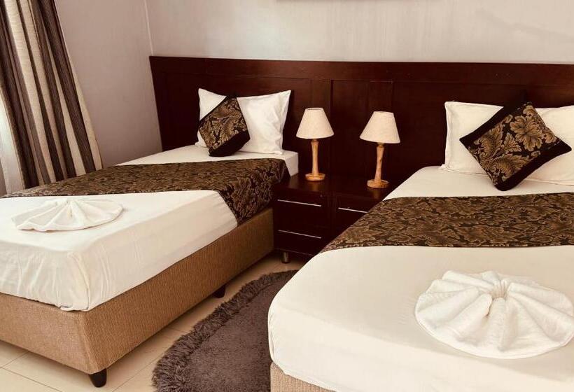 تختخواب و صبحانه Thomo S Inn Guest House