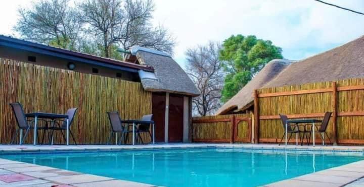 تختخواب و صبحانه Thomo S Inn Guest House