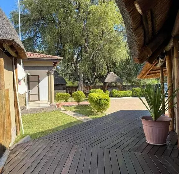 تختخواب و صبحانه Thomo S Inn Guest House