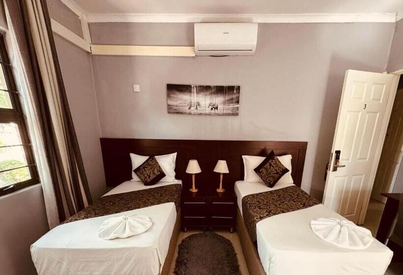 تختخواب و صبحانه Thomo S Inn Guest House