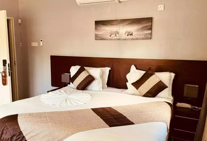 تختخواب و صبحانه Thomo S Inn Guest House