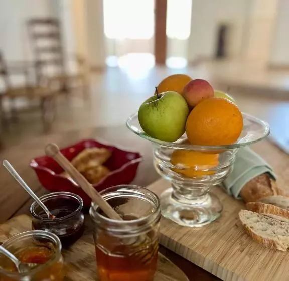 Aamiaismajoitus (B&B) Villa Rouleur