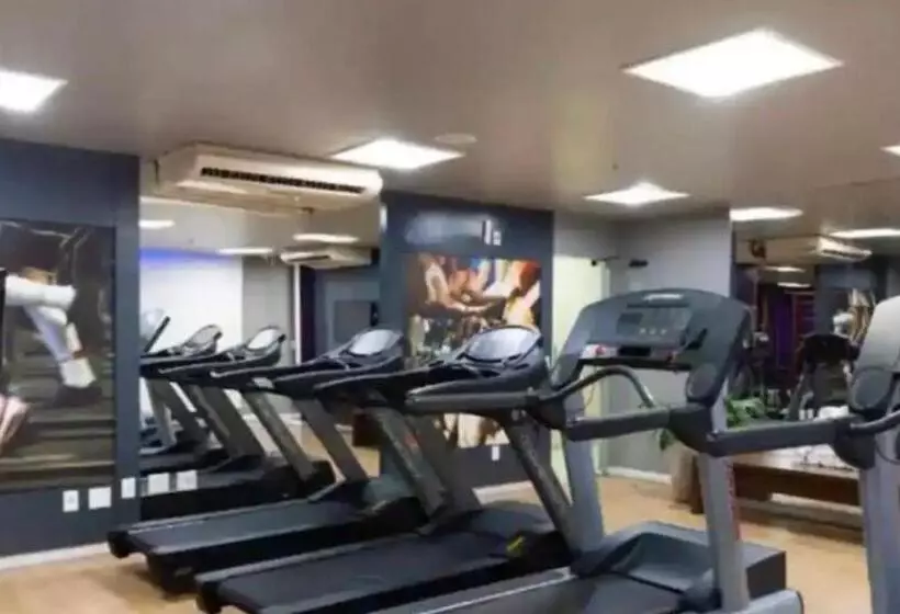 Flat Hotel Morador 1110 Suíte,sofá,varanda,cozinha