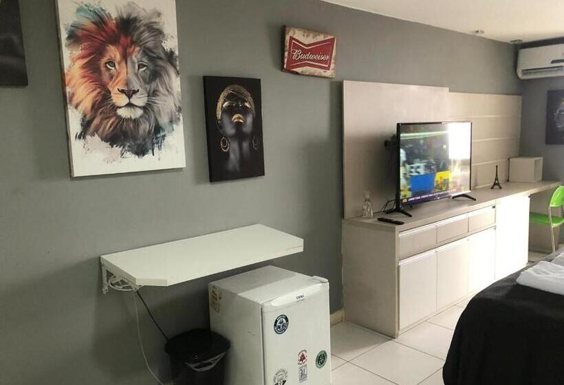 Flat Hotel Morador 1110 Suíte,sofá,varanda,cozinha