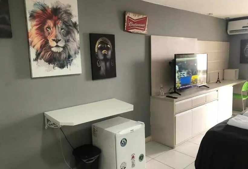 Flat Hotel Morador 1110 Suíte,sofá,varanda,cozinha