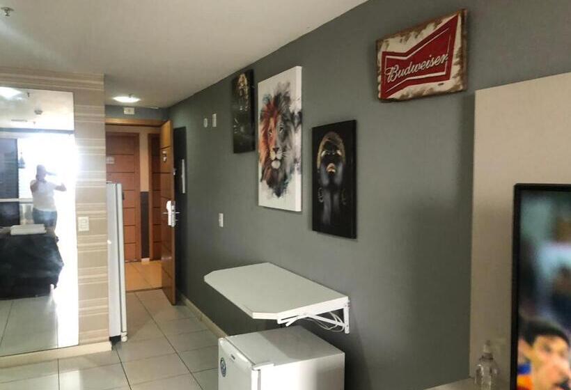 Flat Hotel Morador 1110 Suíte,sofá,varanda,cozinha