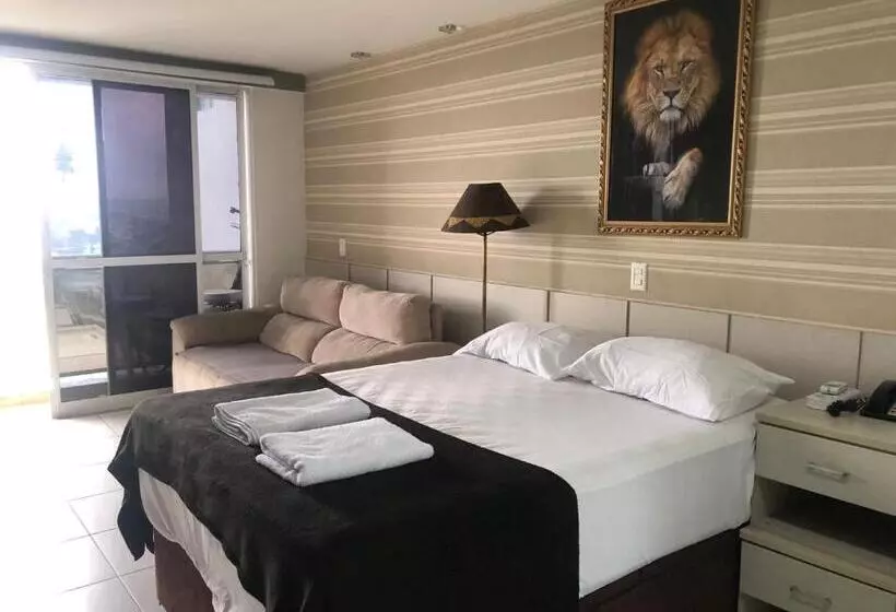 Flat Hotel Morador 1110 Suíte,sofá,varanda,cozinha